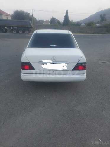 Mercedes E 200 d 1990, 588,365 km - 2.0 l - Astara