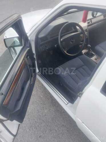 Mercedes E 200 d 1990, 588,365 km - 2.0 l - Astara