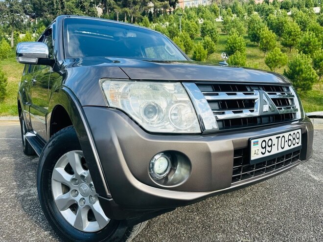 Mitsubishi Pajero 2014, 130,000 km - 3.5 л - Bakı