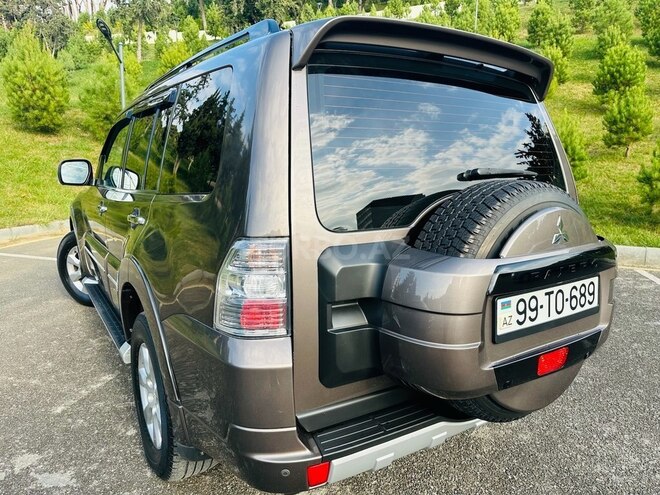 Mitsubishi Pajero 2014, 130,000 km - 3.5 л - Bakı