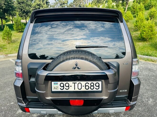 Mitsubishi Pajero 2014, 130,000 km - 3.5 л - Bakı
