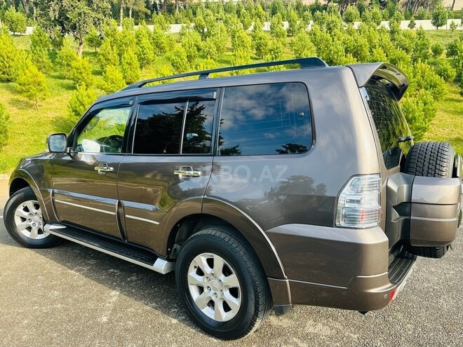 Mitsubishi Pajero 2014, 130,000 km - 3.5 л - Bakı