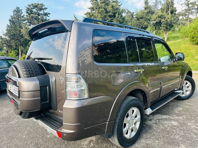 Mitsubishi Pajero 2014, 130,000 km - 3.5 л - Bakı