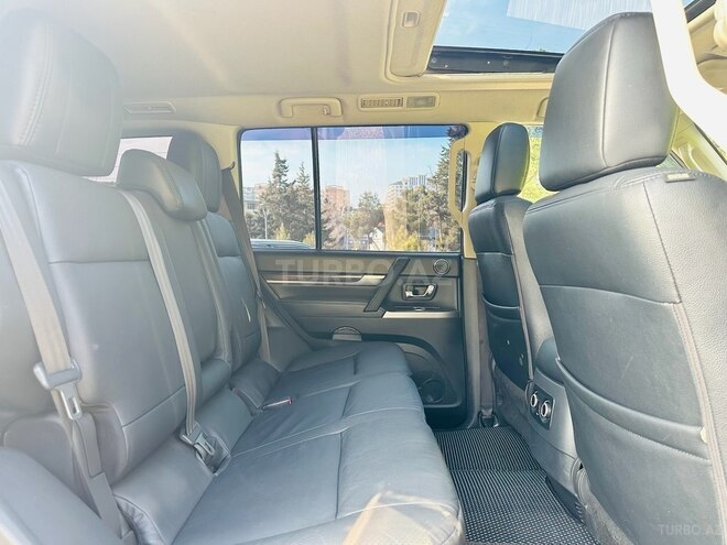 Mitsubishi Pajero 2014, 130,000 km - 3.5 л - Bakı