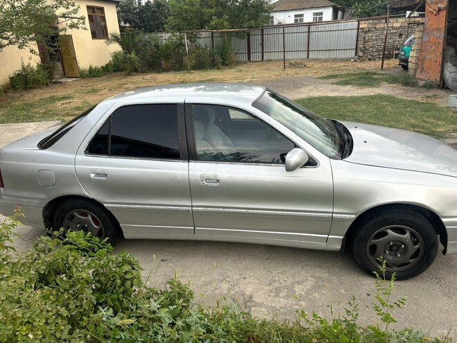 Hyundai Elantra 1995, 290,000 km - 1.5 l - Bakı