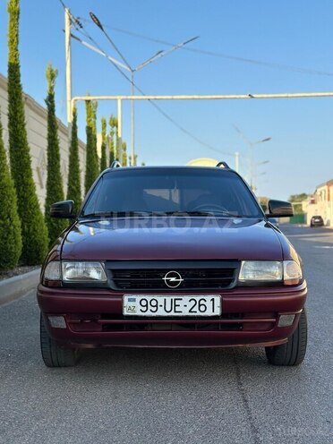 Opel Astra 1993, 999,999 km - 1.4 l - Bakı