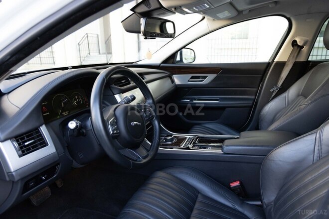 Jaguar XF 2016, 152,000 km - 2.0 l - Bakı