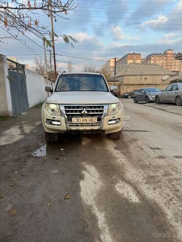 Mitsubishi Pajero 2007, 100,000 km - 3.0 л - Xırdalan