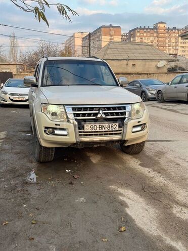 Mitsubishi Pajero 2007, 100,000 km - 3.0 л - Xırdalan