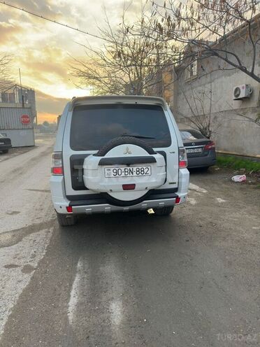 Mitsubishi Pajero 2007, 100,000 km - 3.0 л - Xırdalan