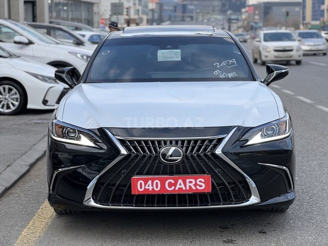 Lexus ES 300h-1
