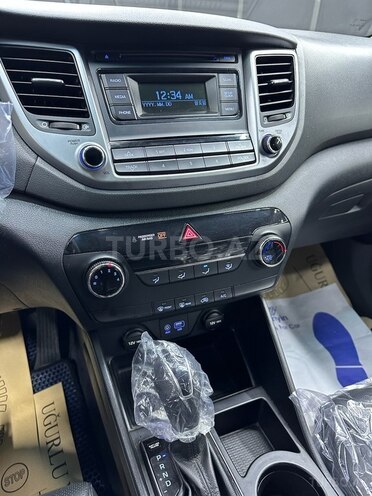 Hyundai Tucson-14