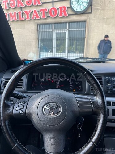 Toyota Corolla 2005, 285,000 km - 1.4 l - Bakı