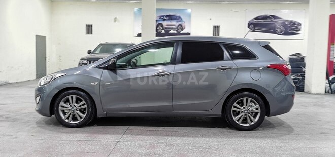 Hyundai i30 2013, 283,000 km - 1.6 l - Sumqayıt
