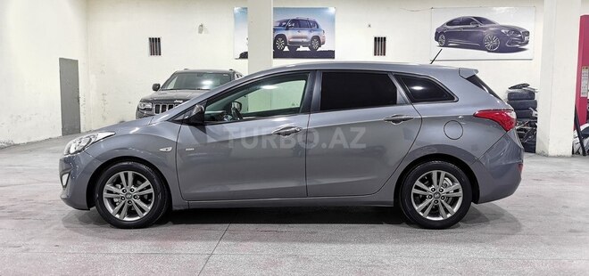 Hyundai i30 2013, 283,000 km - 1.6 l - Sumqayıt