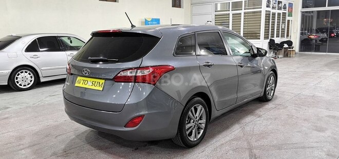 Hyundai i30 2013, 283,000 km - 1.6 l - Sumqayıt