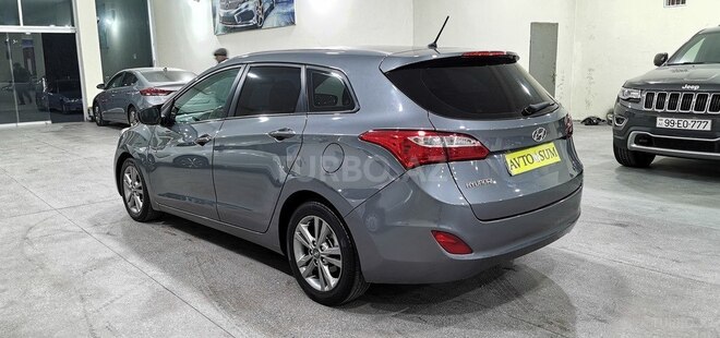 Hyundai i30 2013, 283,000 km - 1.6 l - Sumqayıt