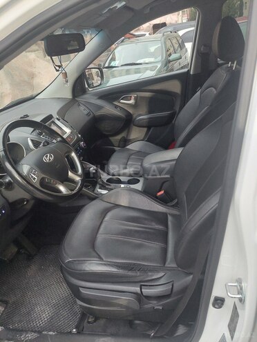 Hyundai Tucson 2014, 240,000 km - 2.0 l - Bakı