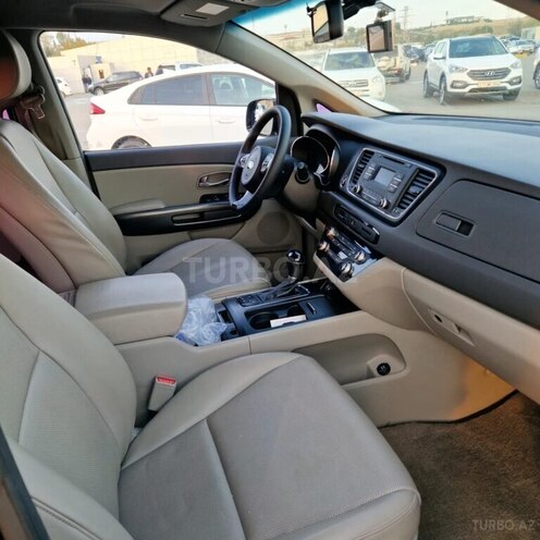 Kia Carnival 2015, 200,000 km - 2.2 л - Bakı