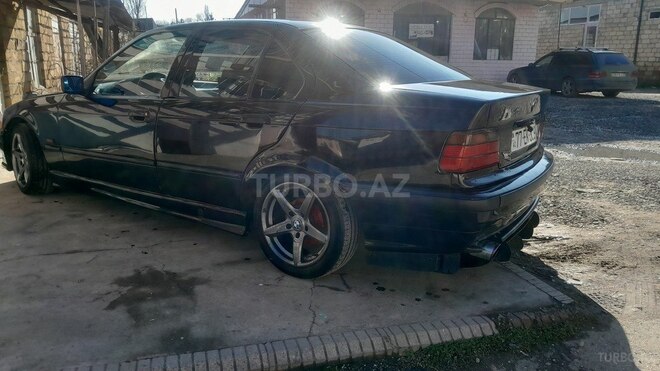 BMW 318 1993, 342,750 km - 1.8 l - Quba