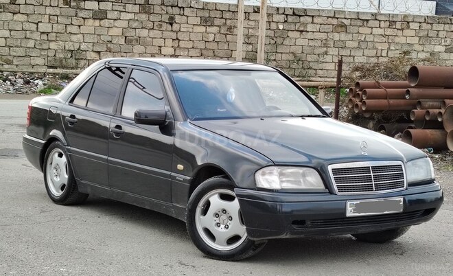 Mercedes C 200 1996, 245,000 km - 2.0 l - Bakı