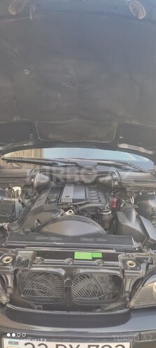 BMW 523 1999, 390,000 km - 2.5 l - Göyçay