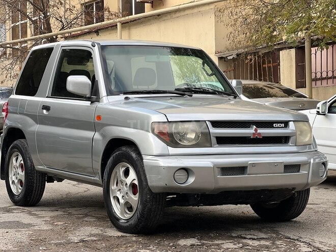 Mitsubishi Pajero io 1999, 225,000 km - 1.8 л - Bakı