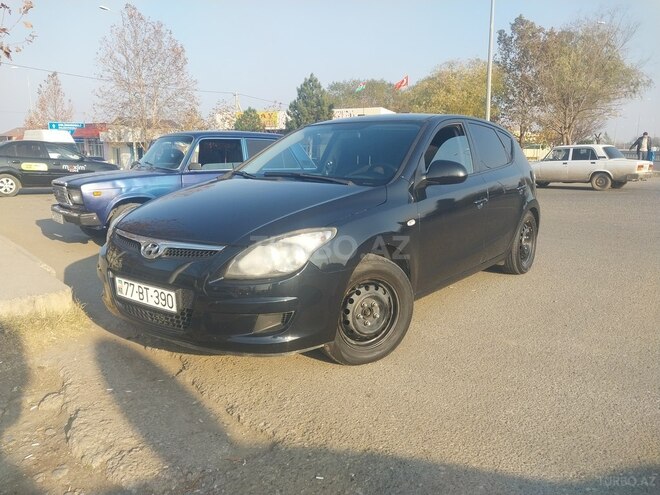 Hyundai i30 2009, 298,000 km - 1.4 l - Gəncə