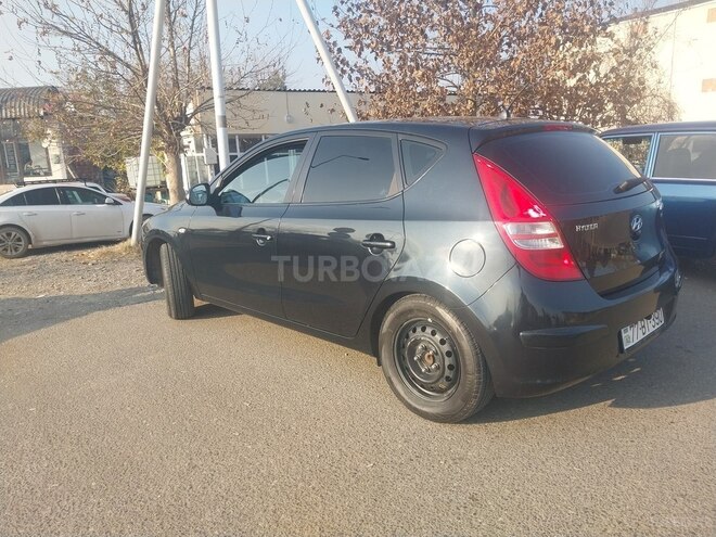 Hyundai i30 2009, 298,000 km - 1.4 l - Gəncə