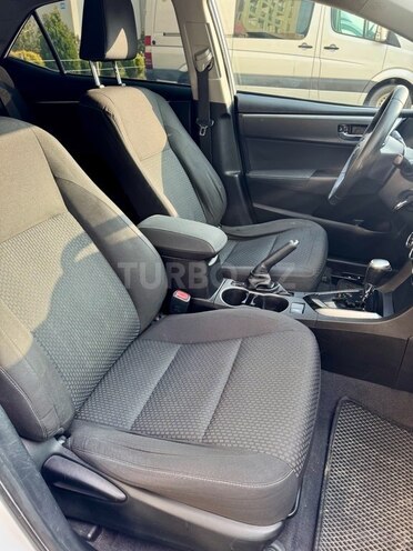 Toyota Corolla 2013, 196,000 km - 1.6 l - Bakı