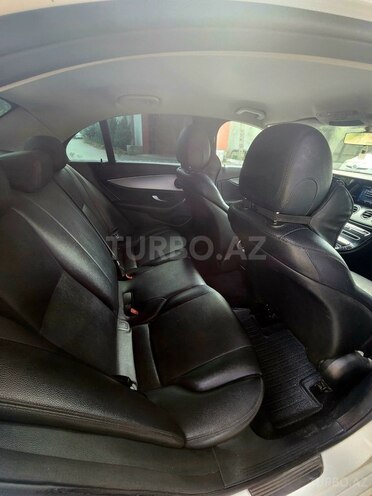 Mercedes E 220 d 2019, 132,000 km - 2.2 л - Bakı