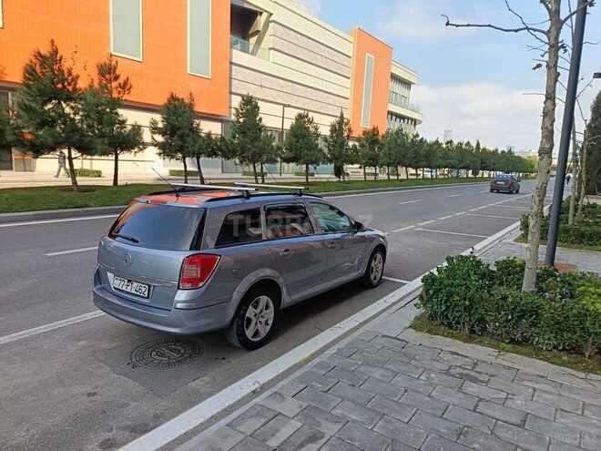 Opel Astra 2009, 273,000 km - 1.4 l - Bakı