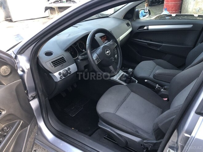 Opel Astra 2006, 238,000 km - 1.3 l - Bakı