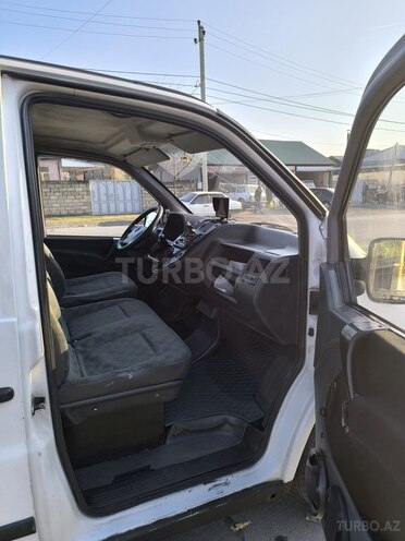 Mercedes Vito 2000, 270,555 km - 2.2 л - Zaqatala