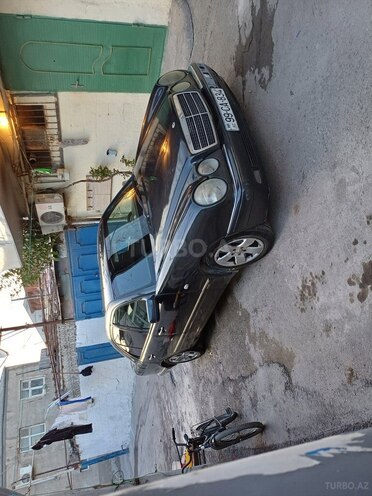 Mercedes E 220 d 1998, 120,000 km - 2.2 l - Bakı