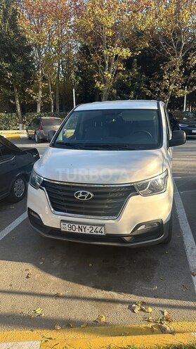 Hyundai H-1 2020, 180,000 km - 2.5 l - Bakı