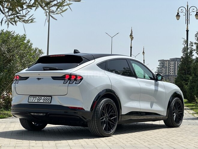 Ford Mustang Mach-E 2022, 60,000 km - 0.0 л - Bakı