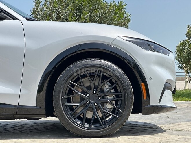 Ford Mustang Mach-E 2022, 60,000 km - 0.0 л - Bakı