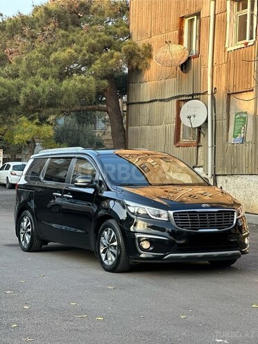 Kia Carnival 2016, 274,000 km - 2.2 l - Bakı