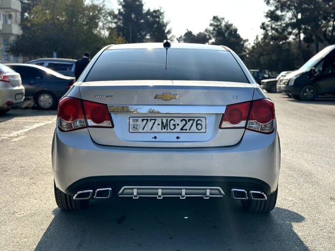 Chevrolet Cruze 2015, 286,000 km - 1.4 l - Şirvan
