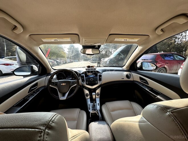 Chevrolet Cruze 2015, 286,000 km - 1.4 l - Şirvan
