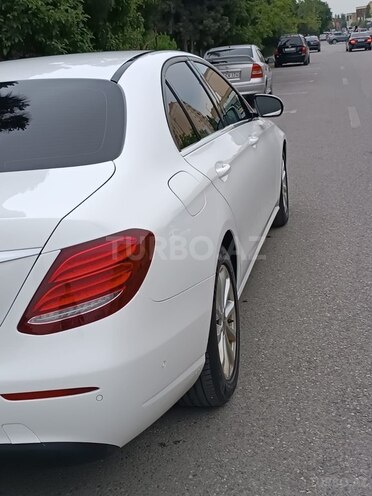 Mercedes E 220 d 2019, 189,500 km - 2.0 l - Bakı