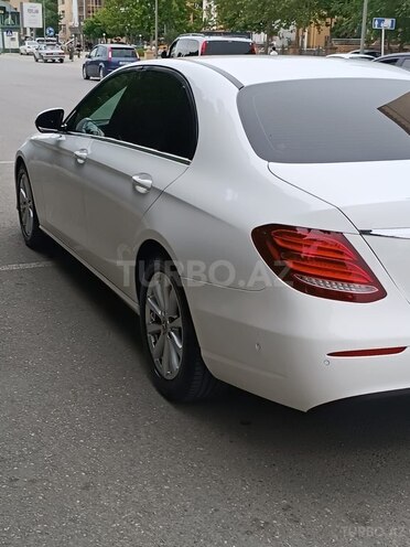 Mercedes E 220 d 2019, 189,500 km - 2.0 l - Bakı