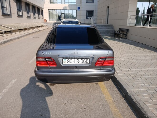 Mercedes E 240 1997, 425,805 km - 2.4 l - Sabirabad