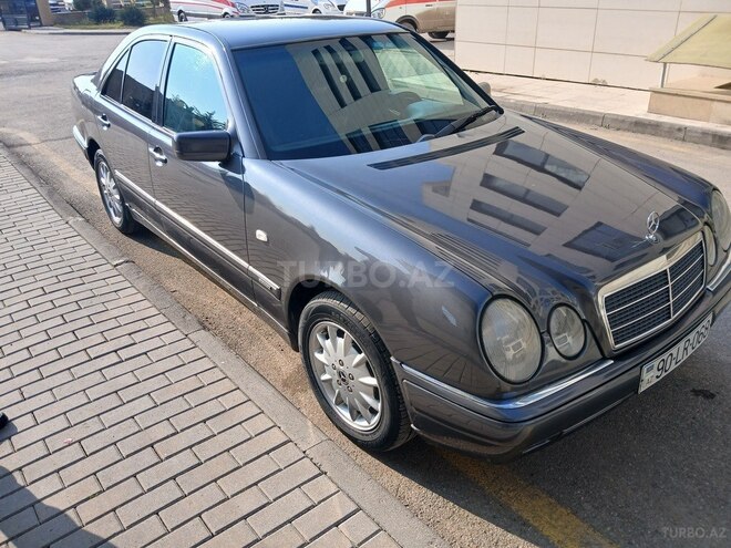 Mercedes E 240 1997, 425,805 km - 2.4 l - Sabirabad