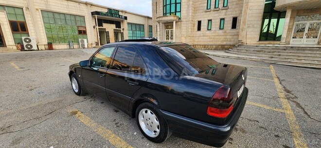 Mercedes C 180 1999, 407,000 km - 1.8 l - Bakı