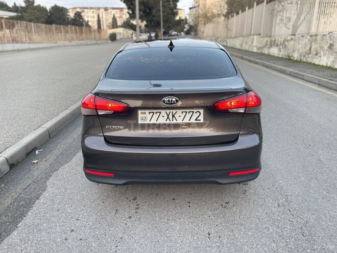 Kia Forte 2017, 130,000 km - 2.0 l - Bakı
