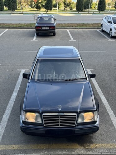 Mercedes E 220 1995, 440,230 km - 2.2 l - Bakı