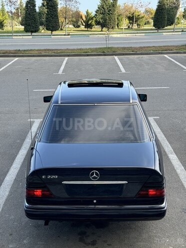 Mercedes E 220 1995, 440,230 km - 2.2 l - Bakı