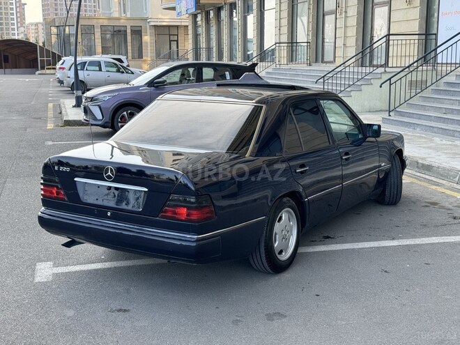 Mercedes E 220 1995, 440,230 km - 2.2 l - Bakı